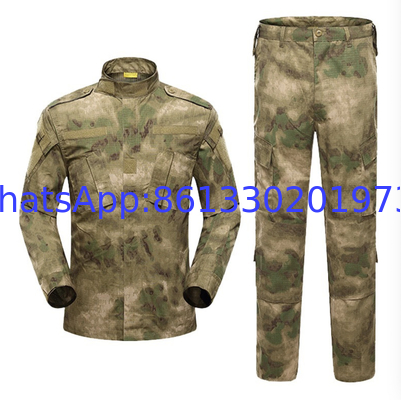 Camouflage Combat Uniform with Breathable and Water Repellent Fabric