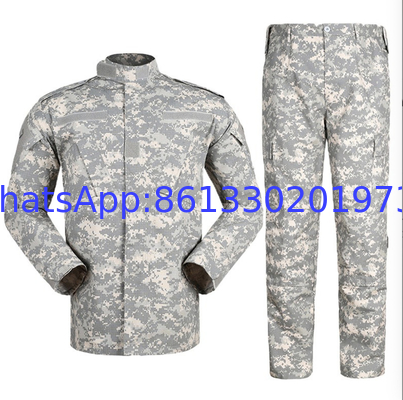 Camouflage Combat Uniform with Breathable and Water Repellent Fabric