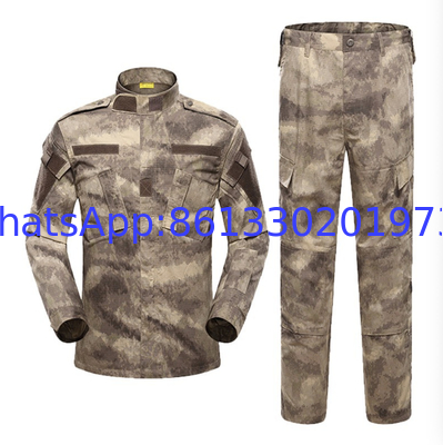 Unisex Digital Camouflage Combat Uniform with Mandarin Collar and Button Closure